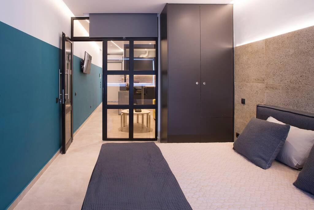 City Center Modern Renovated Apartment アテネ エクステリア 写真
