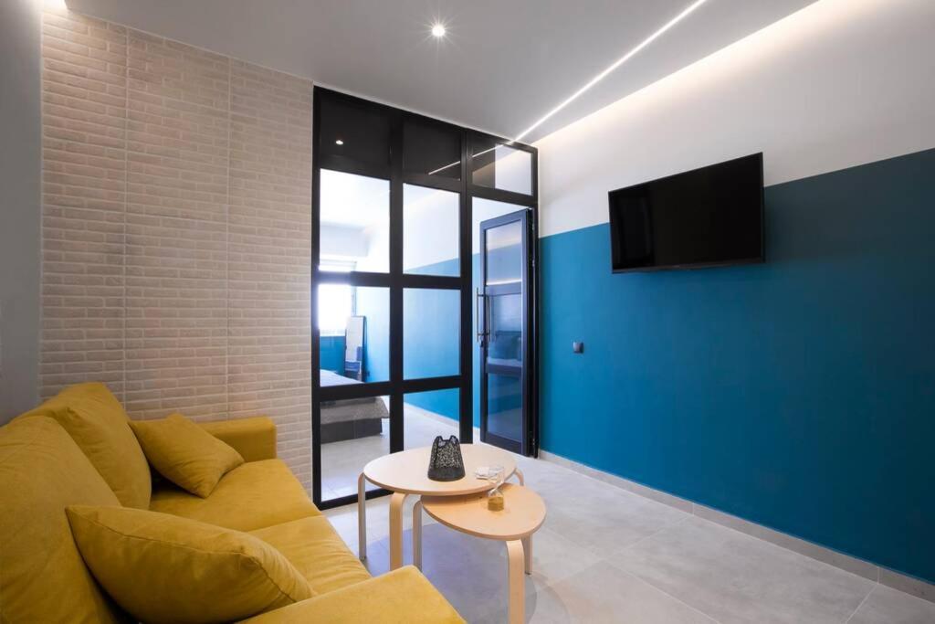City Center Modern Renovated Apartment アテネ エクステリア 写真