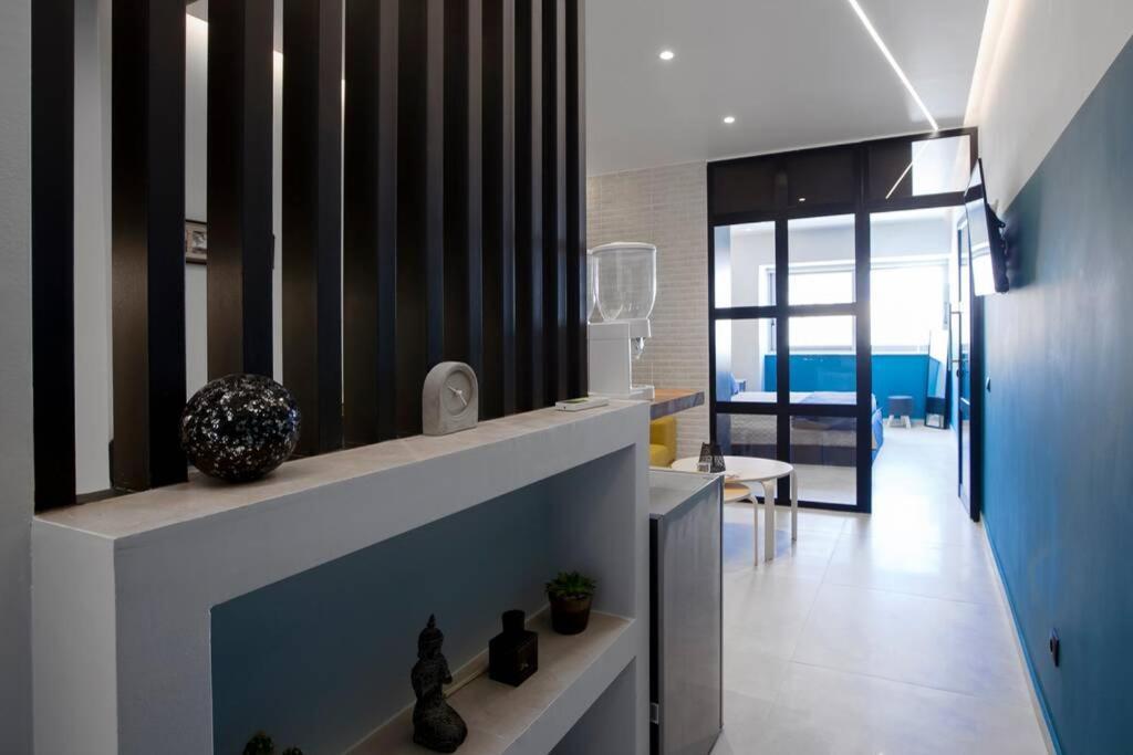 City Center Modern Renovated Apartment アテネ エクステリア 写真