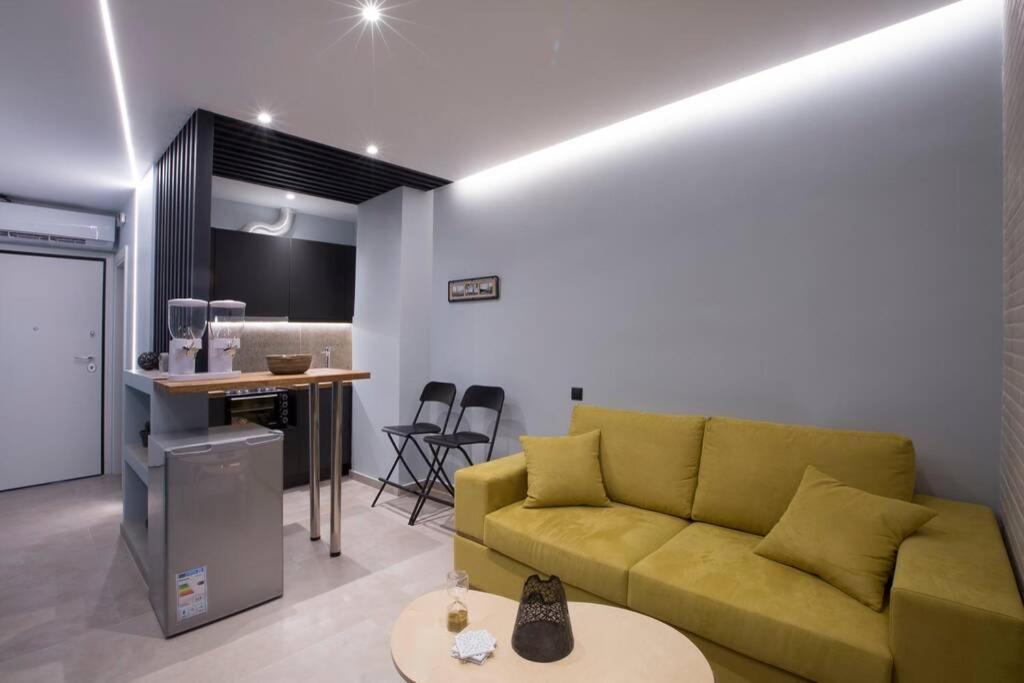 City Center Modern Renovated Apartment アテネ エクステリア 写真